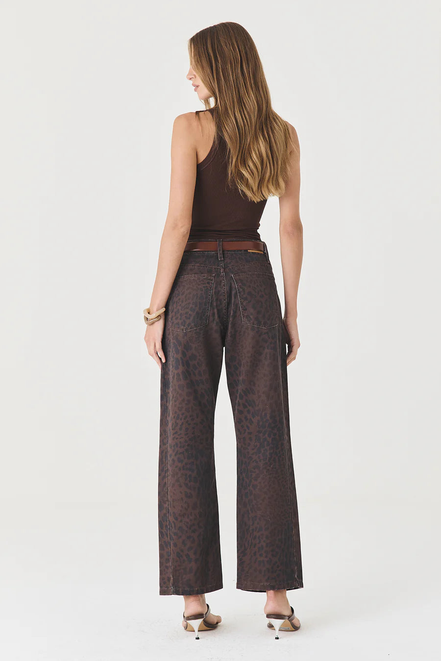 CALÇA MONICA FEMININA BARREL SLIM SARJA TRUE LEOPARD ESCURO