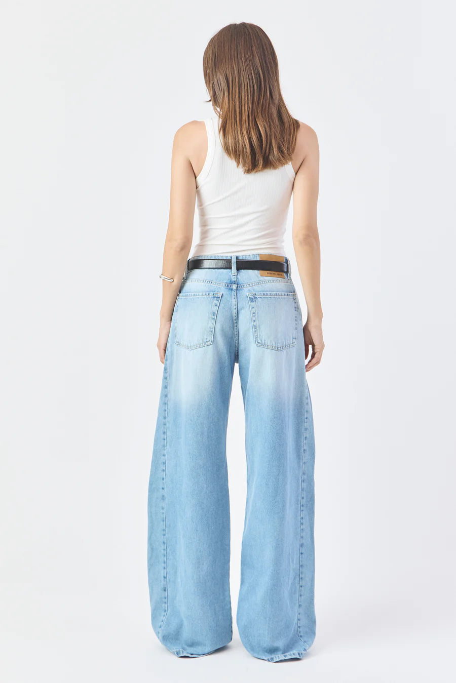 CALÇA YASMIN FEMININA WIDE LEG RECORTES JEANS MÉDIO