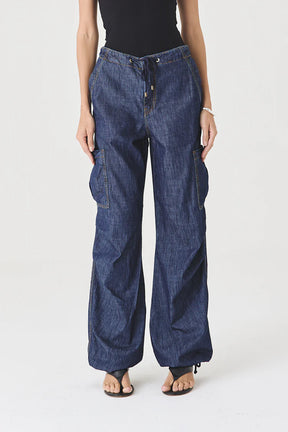 CALÇA LIVIA FEMININA CARGO AMARRAÇÃO JEANS