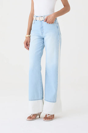 CALÇA ELIS FEMININA BOOTCUT RECORTE LATERAL BARRA FIO JEANS CLARO